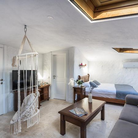 Alacati Koclu Konagi Hotel Екстериор снимка