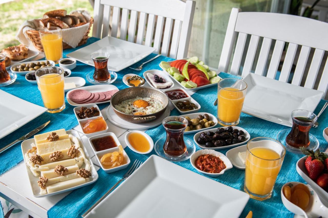 Alacati Koclu Konagi Hotel Екстериор снимка