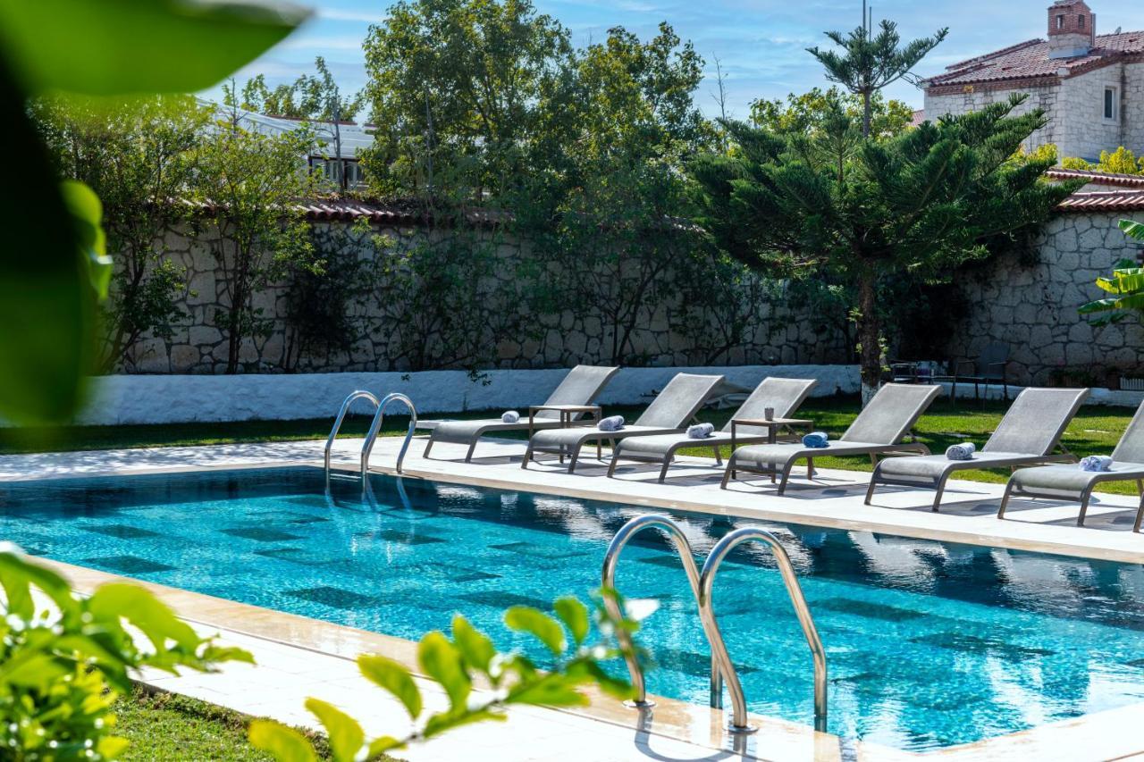 Alacati Koclu Konagi Hotel Екстериор снимка
