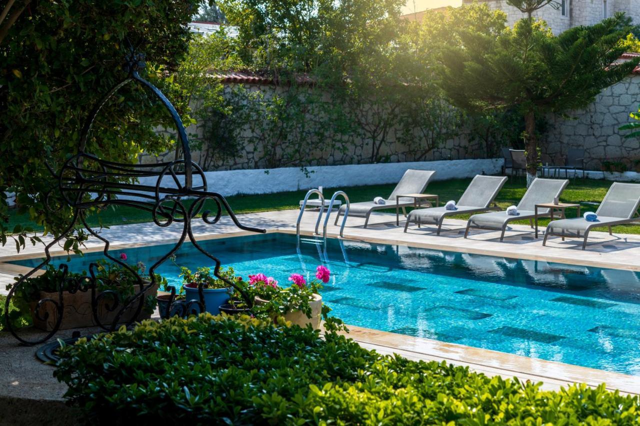 Alacati Koclu Konagi Hotel Екстериор снимка