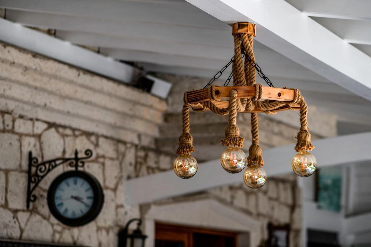 Alacati Koclu Konagi Hotel Екстериор снимка
