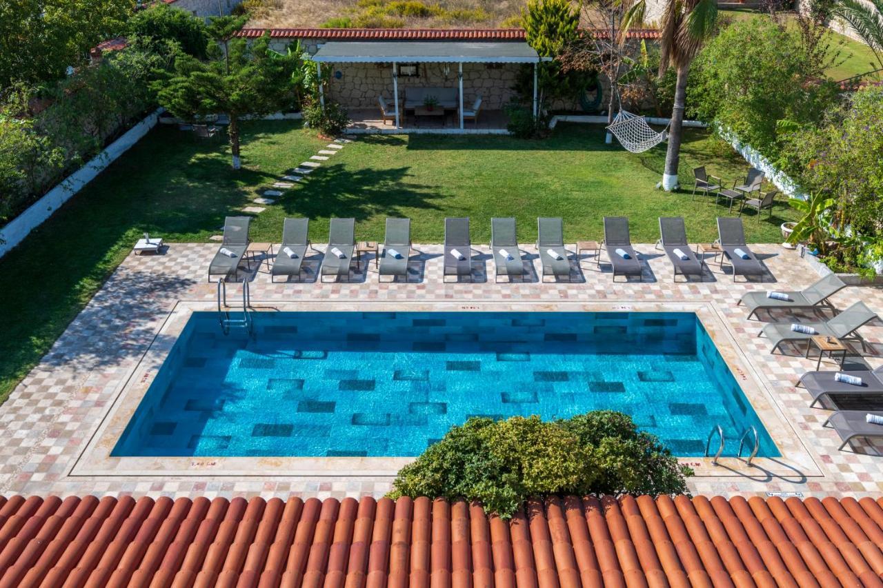 Alacati Koclu Konagi Hotel Екстериор снимка