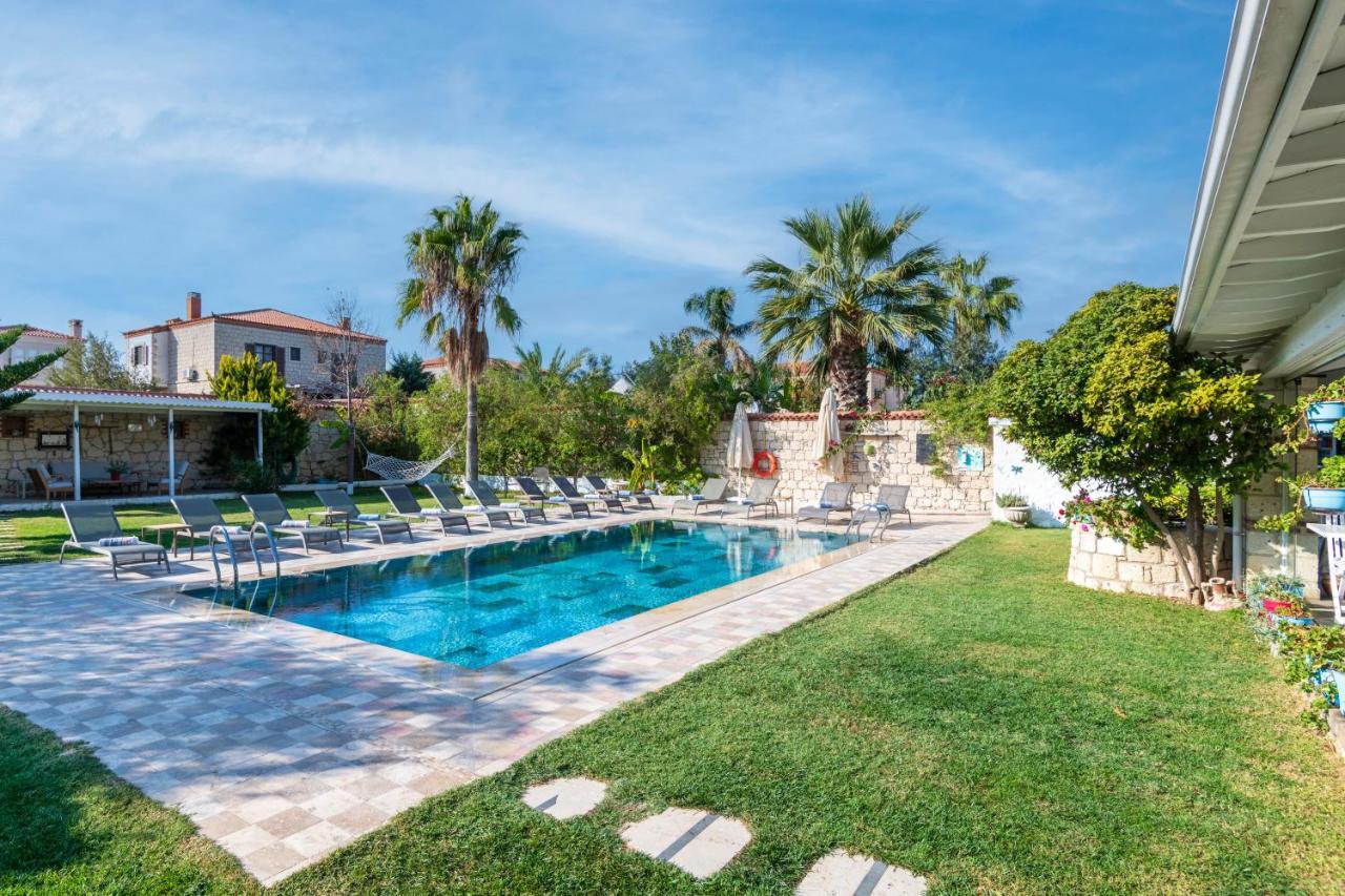 Alacati Koclu Konagi Hotel Екстериор снимка