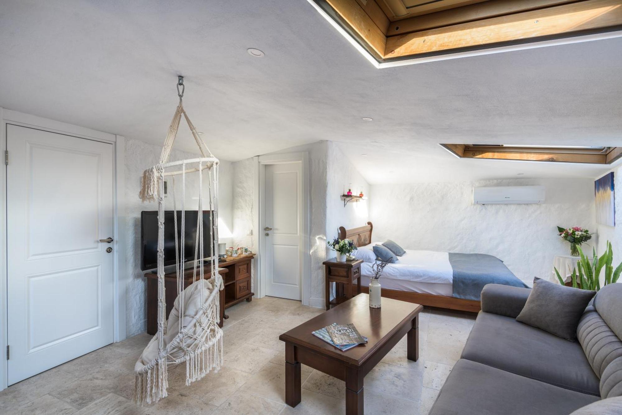 Alacati Koclu Konagi Hotel Екстериор снимка